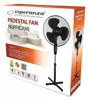 The image shows the retail packaging of a black Esperanza Hurricane pedestal fan. The packaging features a picture of the fan and some of its key features. Produktbild-Vorschau