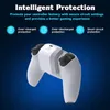 A white controller battery pack attached to a white game controller, set against a dark blue background with marketing text and icons. Náhľad obrázku produktu