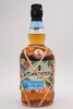 A bottle of Plantation Isle of Fiji rum against a white background. Produktbild-Vorschau