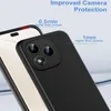 A close-up marketing image showing a black phone case on a light blue and white background, highlighting its protective features. Náhled obrázku produktu