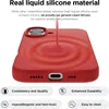 A red phone case with liquid silicone being poured onto it, creating ripples. Feature callouts are at the bottom. Produktbild-Vorschau