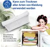 A woman with curlers in her hair is leaning on a shelf of folded clothes, with a dryer lint filter and plants in the background. Text describes the filter's versatility. Produktbild-Vorschau