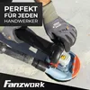 A person wearing gloves is using a grinder with a dust extraction hood. Voir les images du produit