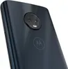 Close-up of the back of a dark blue Motorola smartphone, focusing on the camera lens and the Motorola logo. Produktbild-Vorschau