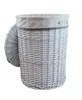 A white wicker laundry basket with a lid. Produktbild-Vorschau