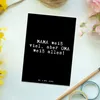 Mr. & Mrs. Panda Postkarte MAMA weiß viel, aber... - Produktbild-Vorschau 2