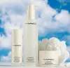 MAC Hyper Real Fresh Canvas Olio detergente Anteprima dell’immagine prodotto 4