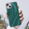 Mobigear Wavy iPhone 14 Hülle Hardcase Backcover - Grün Produktbild-Vorschau 2