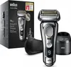 A Braun Series 9 Pro electric shaver and its accessories are displayed against a white background. Náhled obrázku produktu