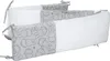 A baby crib bumper with a Miffy bunny pattern. Produktbild-Vorschau
