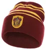 Harry Potter Offizieller Gryffindor Schal, Mütze und Produktbild-Vorschau 2