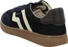 A side view of a navy blue Gant sneaker with cream-colored stripes and a brown heel accent, set against a white background. Anteprima dell’immagine prodotto