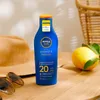 Nivea Sun schü tzt und befeuchtet Sonnenmilch Spf20 200 Ml Produktbild-Vorschau 2