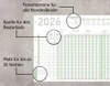 A close-up view of a 2026 planner with annotations highlighting features like holiday dates, remaining leave, and space for names. Produktbild-Vorschau