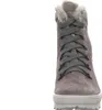 A close-up, front view of a gray suede boot with gray laces and faux fur trim. Produktbild-Vorschau