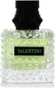 A close-up studio shot of a Valentino perfume bottle. Anteprima dell’immagine prodotto
