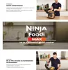 A man is using a Ninja Foodi Max multi-cooker in a kitchen setting. The image also features marketing text and graphics. Produktbild-Vorschau