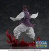 A figure of a character from Jujutsu Kaisen standing on a red, liquid-like base. Anteprima dell’immagine prodotto