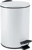 A white pedal bin with a black pedal and lid handle. Anteprima dell’immagine prodotto