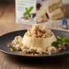 Panna Cotta serviert mit Kandylas Halva Vanille Stückchen Produktbild-Vorschau