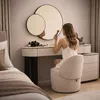 Toeletta di design beige con specchio e sgabello in stile Anteprima dell’immagine prodotto 2