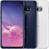 Three phone cases are displayed side-by-side against a white background. The leftmost case is on a phone, showing its screen and a blue case. The middle case is dark blue, and the rightmost case is white. All cases have a ribbed texture. Produktbild-Vorschau