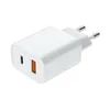 A white dual-port USB charger with one USB-C port and one USB-A port. Produktbild-Vorschau