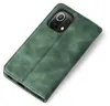 A green flip case for a smartphone is shown against a white background. Produktbild-Vorschau