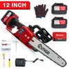 A collection of items related to a cordless chainsaw, including the chainsaw itself, batteries, charger, gloves, and accessories, arranged on a white background. Produktbild-Vorschau