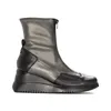 A single black and gray boot is shown against a white background. Náhled obrázku produktu