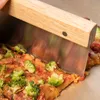 Krumble Pizzaschneider mit Holzgriff - Pizza - Produktbild-Vorschau 4