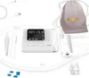 A white electronic nasal aspirator with accessories, charging cable, and a storage bag, presented on a white background with subtle graphic elements indicating measurements. Produktbild-Vorschau