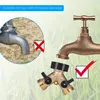 A split image showing a faucet that is not compatible with the product and a faucet that is compatible, with the product shown in the foreground. Produktbild-Vorschau