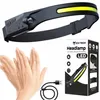 A product shot of a headlamp with a demonstration of its motion sensor feature, along with its packaging and charging cable. Náhled obrázku produktu