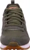 Front view of a green Skechers sneaker. Voir les images du produit