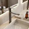 Rubinetto Del Lavabo Rea Arcos Alto Titanio Anteprima dell’immagine prodotto 3