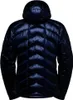 Dunkelblaue Daunenjacke von La Sportiva mit Kapuze und markanten Steppnähten in V-Form von hinten Voir les images du produit