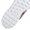 Close-up of the sole of a pink Adidas shoe. Produktbild-Vorschau