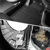 A collage of images showing car floor mats, including a close-up of the mat's texture, a mat with water, and a person's muddy boot on a mat. Anteprima dell’immagine prodotto