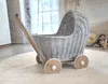 Grauer handgefertigter Puppenwagen mit Holzrädern und Produktbild-Vorschau 7
