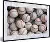 MuchoWow® Gerahmtes Poster Viele Baseballs übereinander Produktbild-Vorschau 1