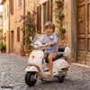 Scooter électrique Vespa GT pour enfants 7,2 V (3 à 6 ans) Voir les images du produit 11