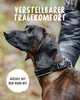 A close-up shot of a dog wearing a collar, with text overlays highlighting product features. Produktbild-Vorschau