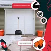 A snow shovel and broom are placed in front of a garage door, with some snow on the ground. There are also orange pots and gloves shown. Produktbild-Vorschau