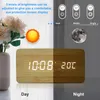 Dřevěný digitální budík s bezdrátovým nabíjením 3 budíky Náhled obrázku produktu 6