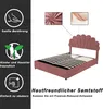 A pink velvet bed with a scalloped headboard is shown with feature callouts. Náhľad obrázku produktu