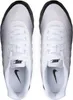A top-down view of a pair of white Nike sneakers. Produktbild-Vorschau
