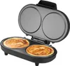Unold Pancake-Maker American schwarz, offen, mit 2 goldbraunen Pfannkuchen auf Antihaftfläche.
 Produktbild-Vorschau