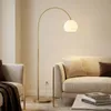 Lindby Bogenlampe Cynthia, messingfarben, Glas, 140 cm, E27 Produktbild-Vorschau 6