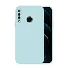A light blue phone case is shown from the back, with a portion of a smartphone screen visible on the right. Produktbild-Vorschau